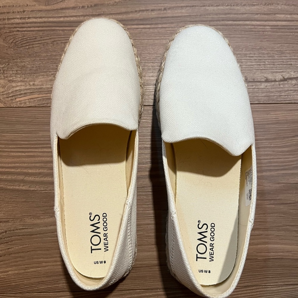 TOMS Women's white Espadrilles